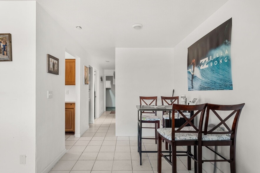 More Photos Of 1592 Jimmy Buffet Mem Hwy, Satellite Beach Office Residential For Sale