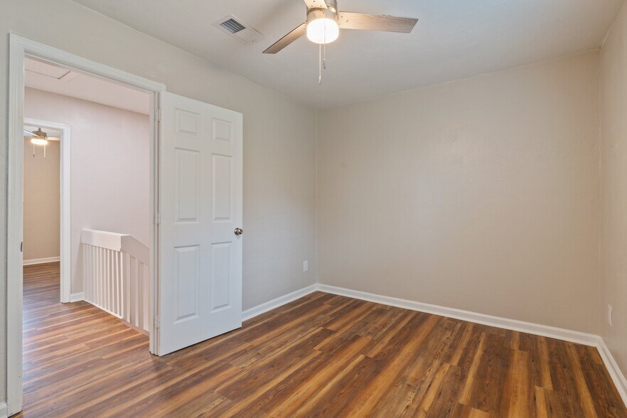More Photos Of 1407 Mccauley, Tallahassee Apartments For Sale