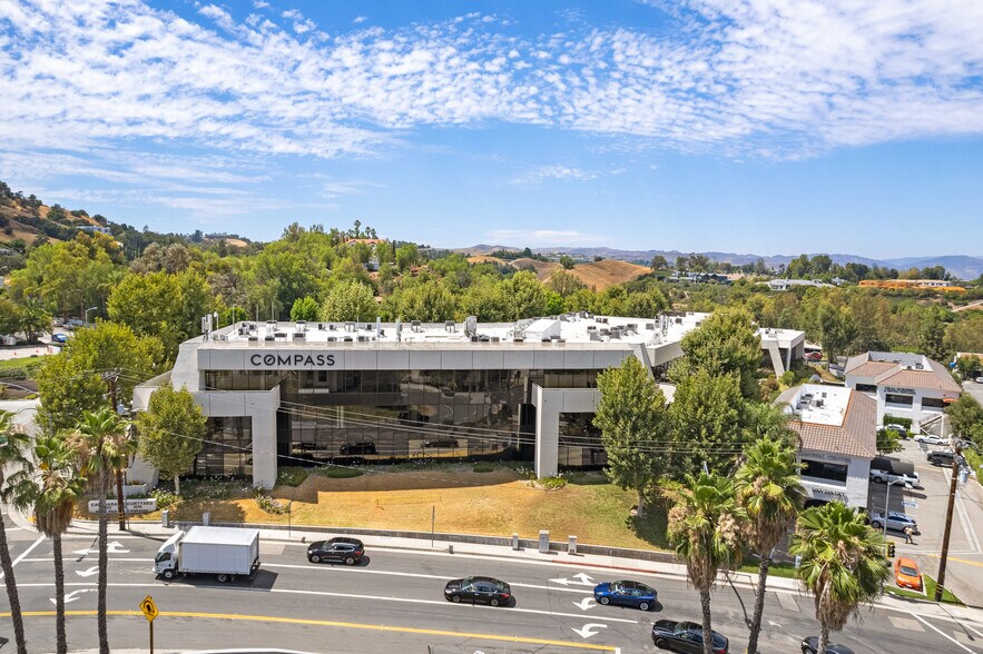 Primary Photo Of 5000 N Parkway Calabasas, Calabasas Office For Lease