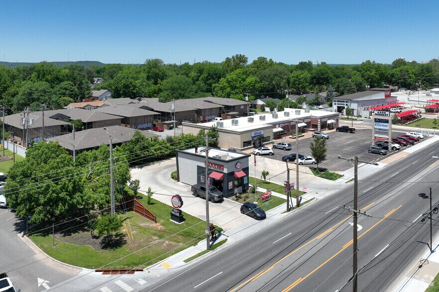 More Photos Of 4320 S Peoria Ave, Tulsa Fast Food For Sale