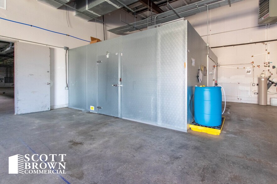 More Photos Of 1512 I-35 W, Denton Unknown For Lease