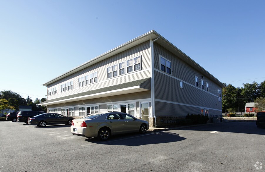 More Photos Of 19 Central St, Byfield Loft Creative Space For Lease