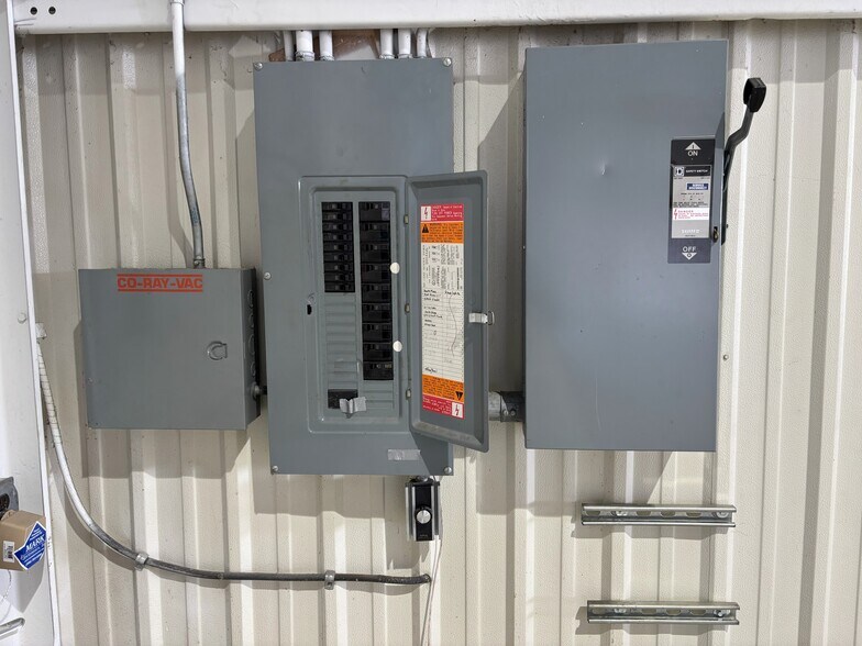 More Photos Of 131 Ash Dr, Kimball Township Warehouse For Lease