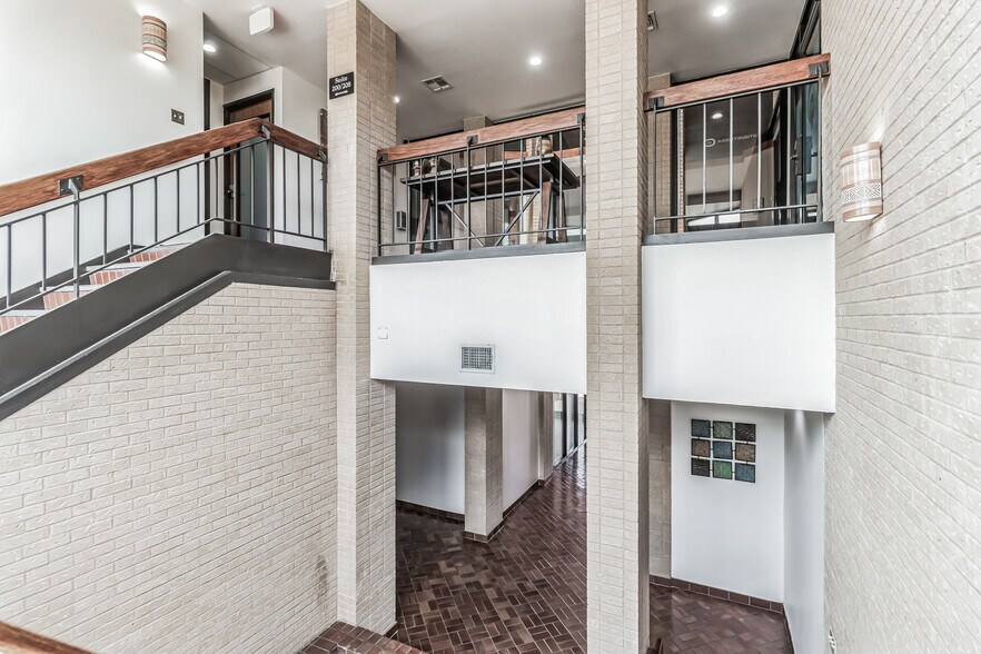 More Photos Of 16333 S Great Oaks Dr, Round Rock Medical For Lease