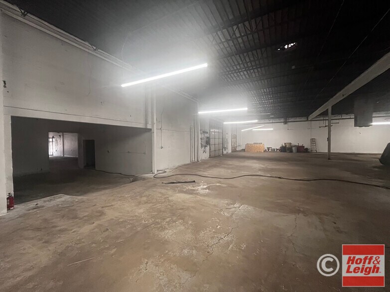 More Photos Of 1830 Superior Ave, Cleveland Flex For Sale