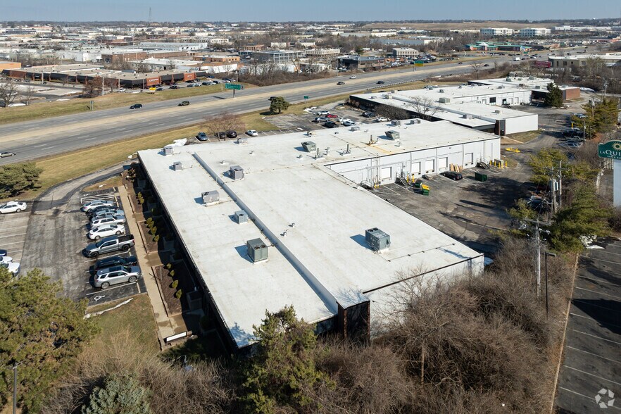 More Photos Of 2248-2268 Welsch Industrial Ct, Saint Louis Light Distribution For Lease