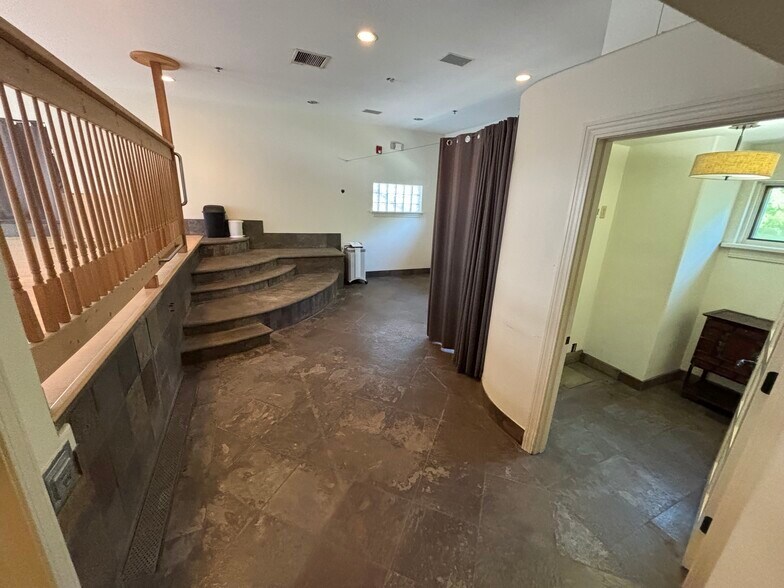 More Photos Of 750 E 9th Ave, Denver Medical For Sale