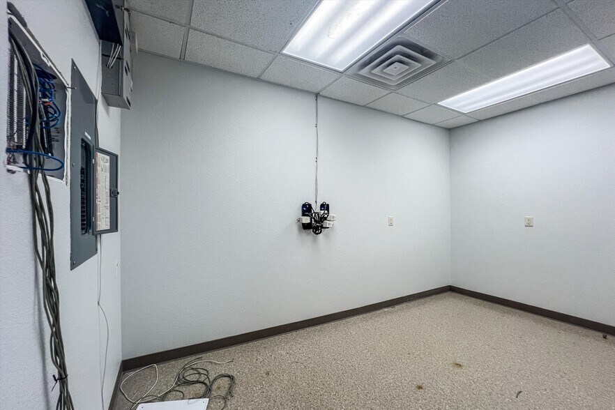 More Photos Of 512 5th St, Berthoud Office For Lease
