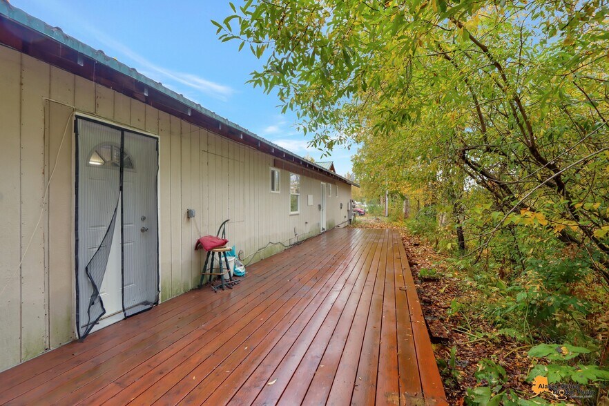 More Photos Of 22336 Talkeetna Spur Rd, Talkeetna Storefront Retail Office For Sale