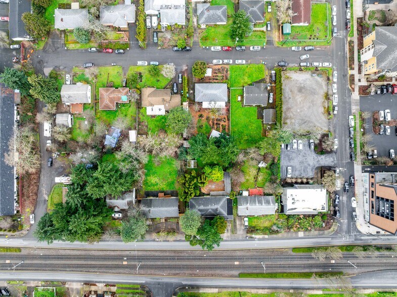 More Photos Of 11833-11911 E Burnside St, Portland Land For Sale