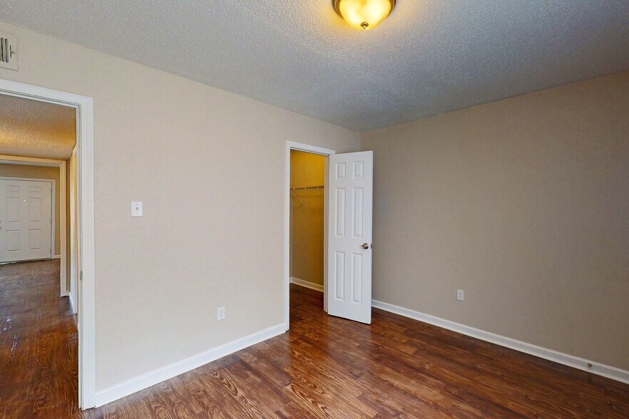 More Photos Of 3896 Chippewa Rd, Memphis Apartments For Sale