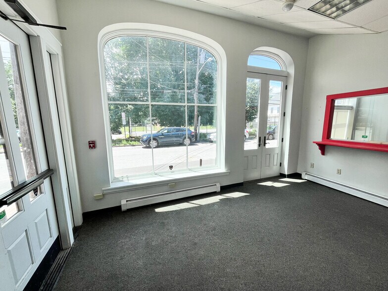 More Photos Of 181 Brackett St, Portland Apartments For Sale