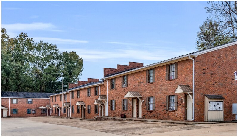 Primary Photo Of 201 Lynn Ln, Starkville Apartments For Sale