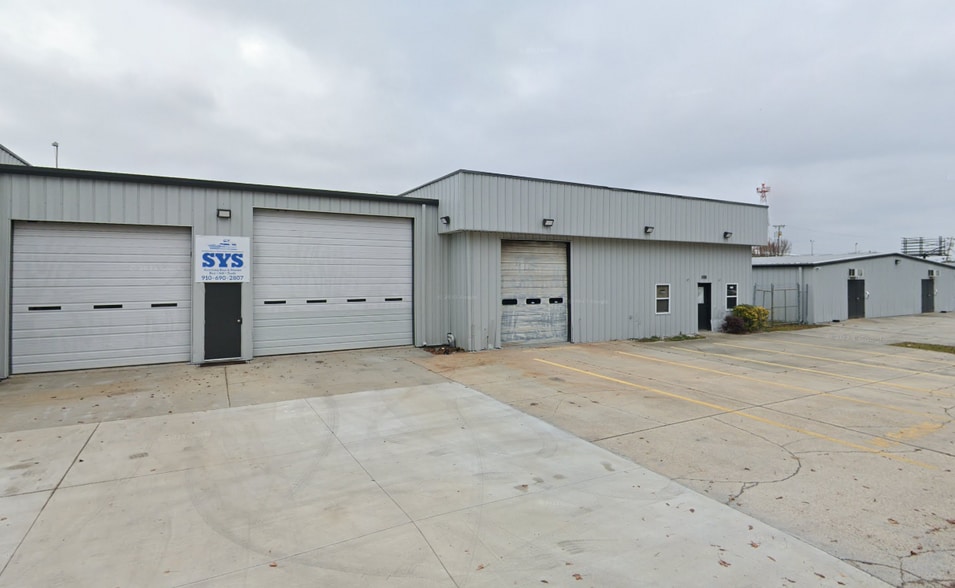 More Photos Of 3200 Airport Blvd, North Myrtle Beach Distribution For Lease