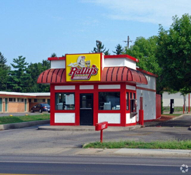 More Photos Of 2510 E Main St, Springfield Fast Food For Lease