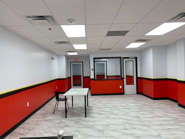 More Photos Of 12800 Middlebrook Rd, Germantown Office For Sale