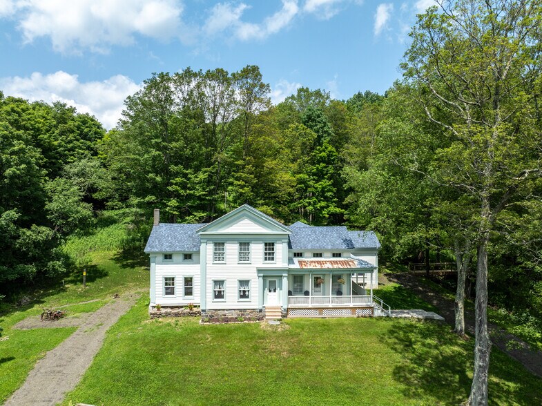 More Photos Of 345 Dorr Edson Rd, Oneonta Apartments For Sale