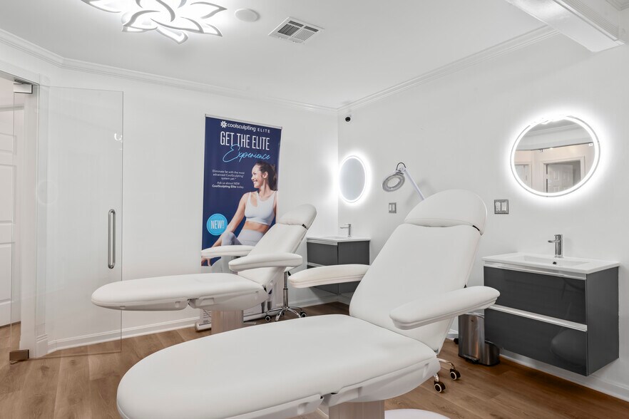 More Photos Of 2102 Gallows Rd, Vienna Medical For Lease