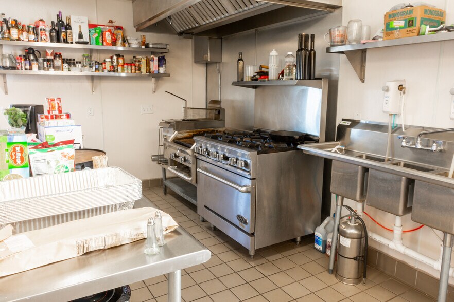 More Photos Of 1020 Penman Springs Rd, Paso Robles Winery Vineyard For Sale