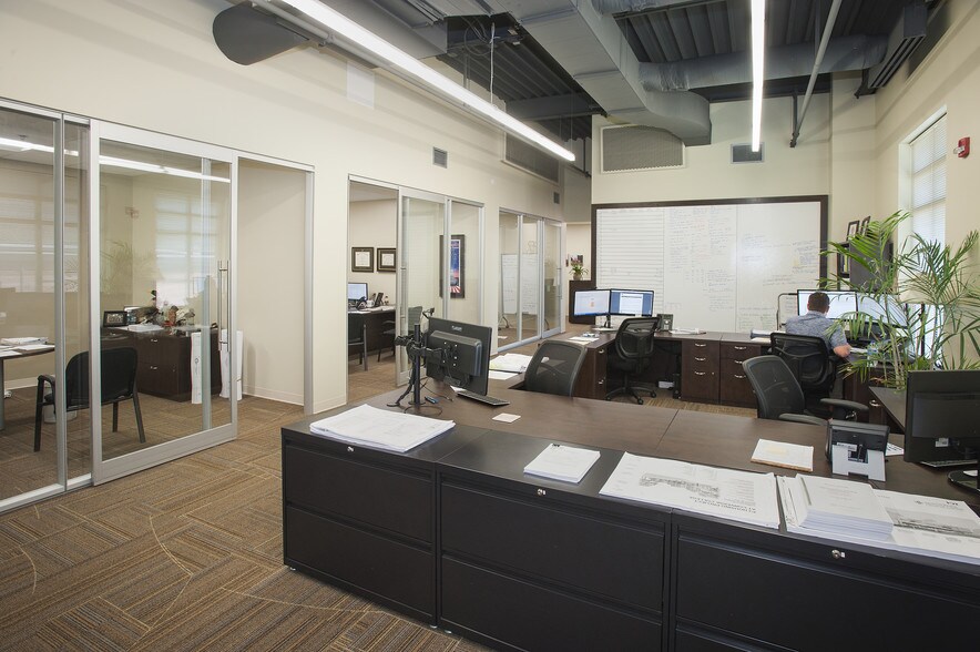 More Photos Of 320 E Main St, Spartanburg Office For Lease