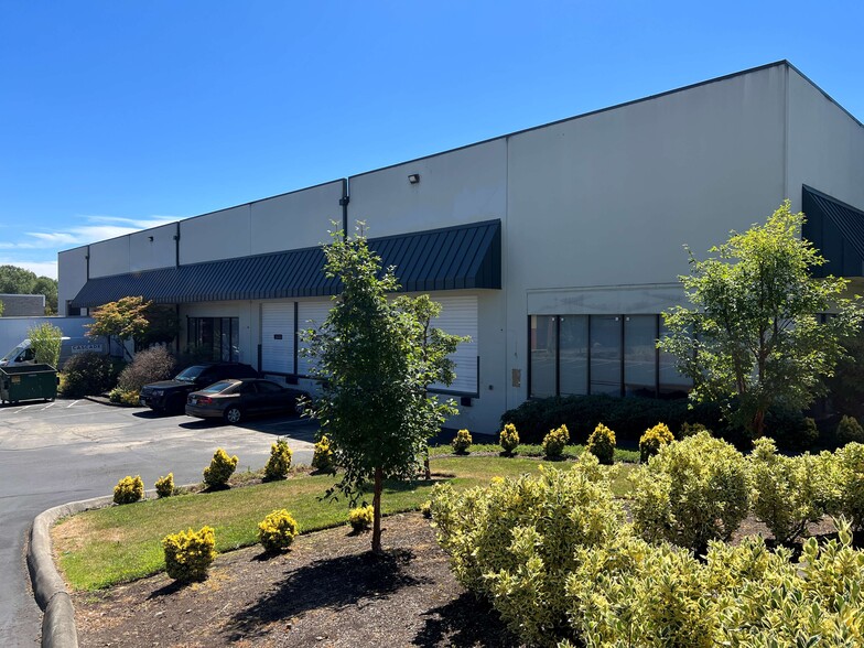 Primary Photo Of 6750-6770 SW 111th Ave, Beaverton Warehouse For Lease