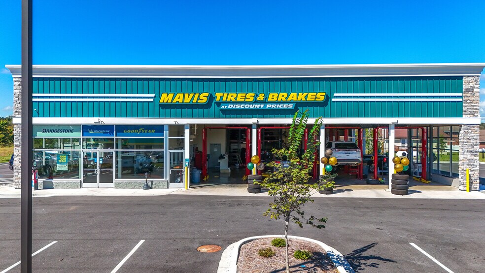 More Photos Of 70 Parkway Dr, Fort Oglethorpe Auto Repair For Sale