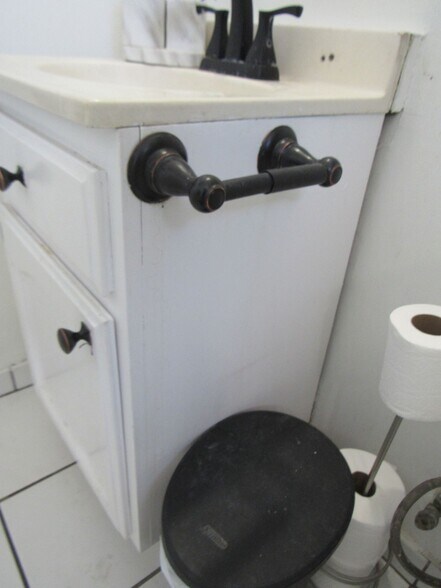 More Photos Of 451 S Breed St, Los Angeles Apartments For Sale