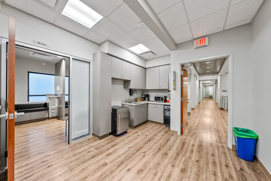 More Photos Of 1879 Williams Hwy, Grants Pass Medical For Sale