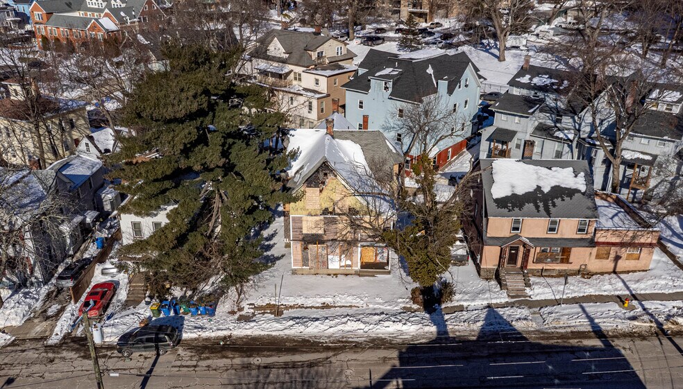 More Photos Of 65 Pine St, Waterbury Apartments For Sale