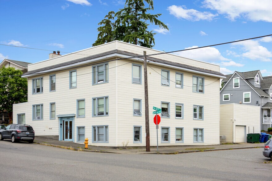 More Photos Of 6700 24th Ave NW, Seattle Apartments For Sale