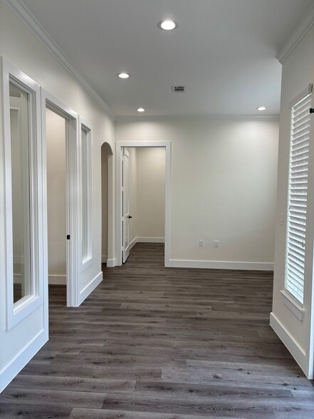 More Photos Of 18920 Kuykendahl Rd, Spring Office For Sale