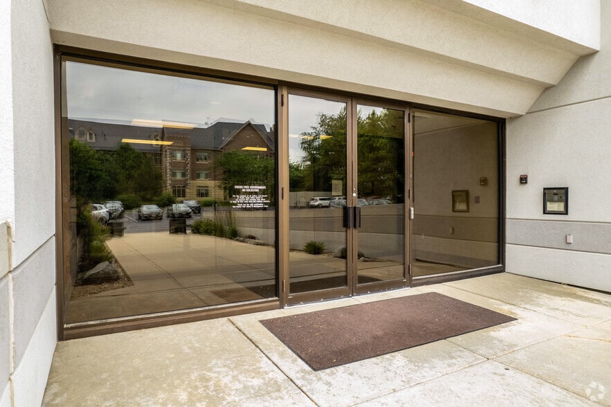 More Photos Of 8517 Excelsior Dr, Madison Office For Lease