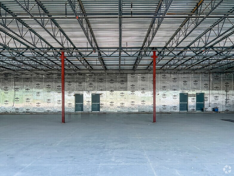 More Photos Of 646 W FM 78, Cibolo General Retail For Lease