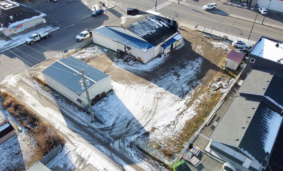 More Photos Of 9903 100 St, Morinville Recycling Center For Sale