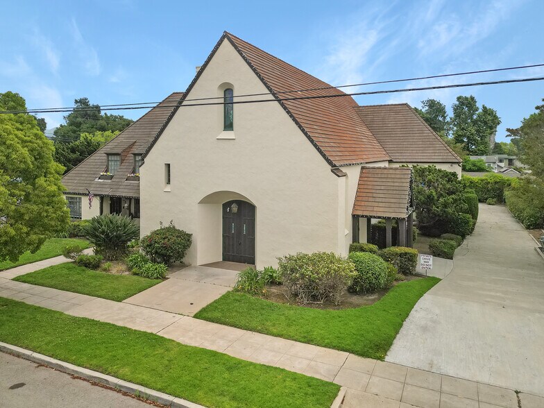 More Photos Of 738 E Santa Paula St, Santa Paula Funeral Home For Sale