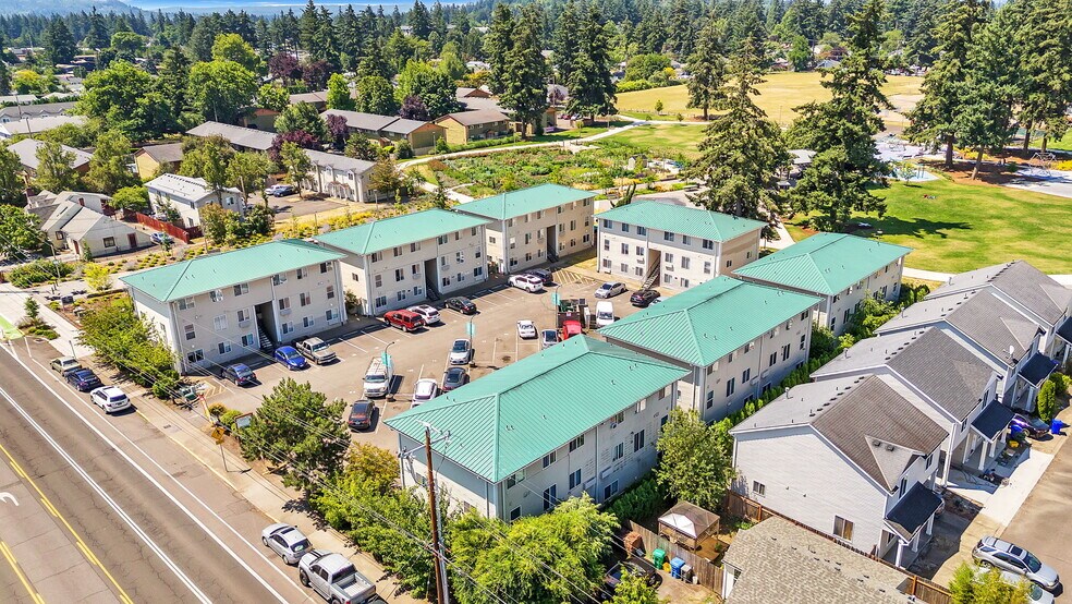 More Photos Of 1901-1943 SE 122nd Ave, Portland Apartments For Sale
