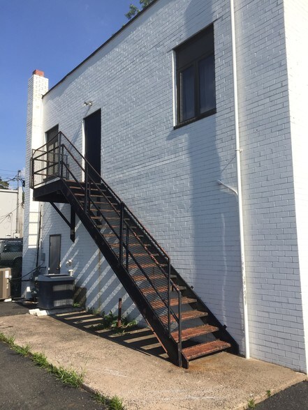 More Photos Of 110 Demarest Mill Rd, Nanuet Office Residential For Lease