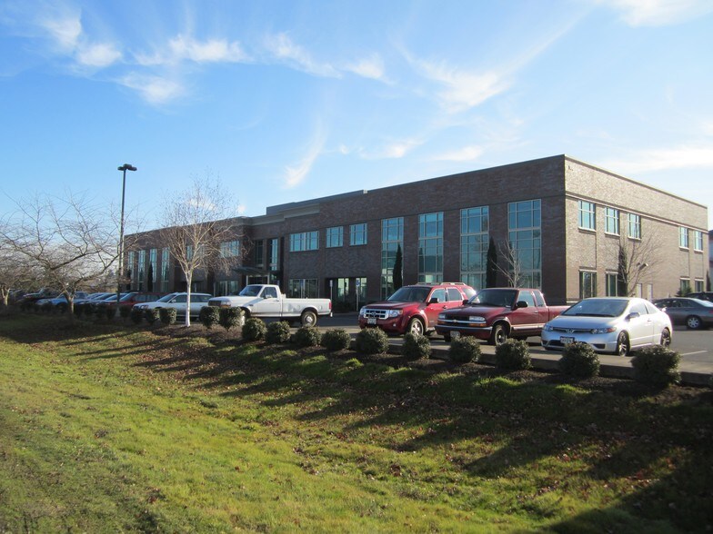 More Photos Of 550 Hawthorne Ave SE, Salem Office For Lease
