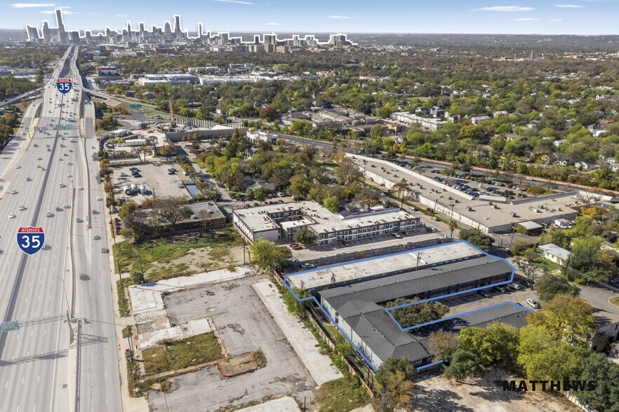 More Photos Of 4719 Harmon Ave, Austin Apartments For Sale