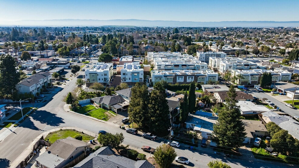 More Photos Of 40775 Max Dr, Fremont Apartments For Sale