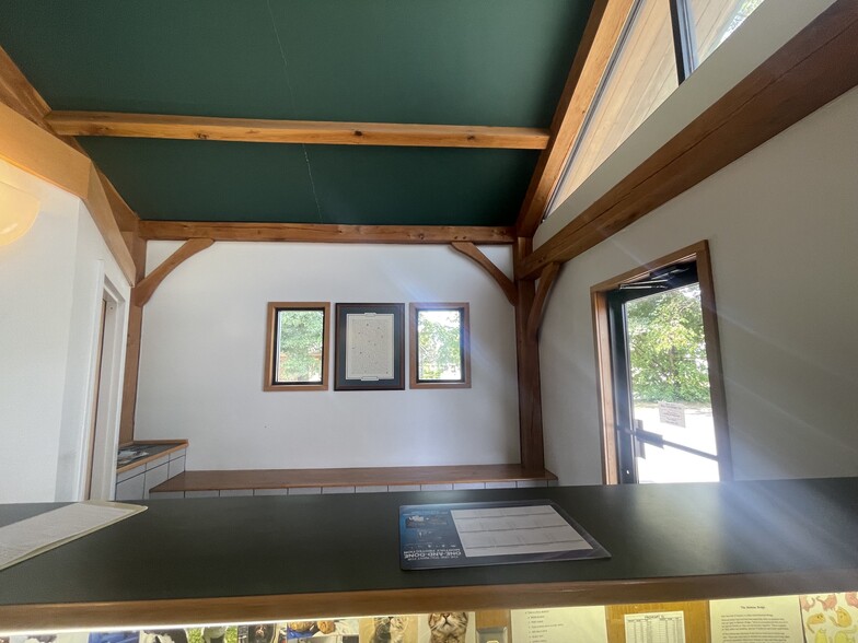 More Photos Of 84 W University Pky, Jackson General Retail For Sale