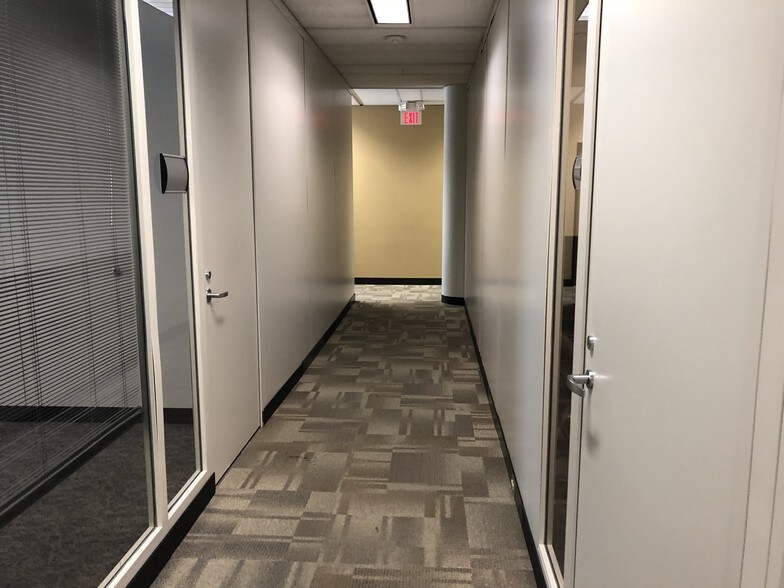 More Photos Of 101 Yorkshire Blvd, Lexington Medical For Lease