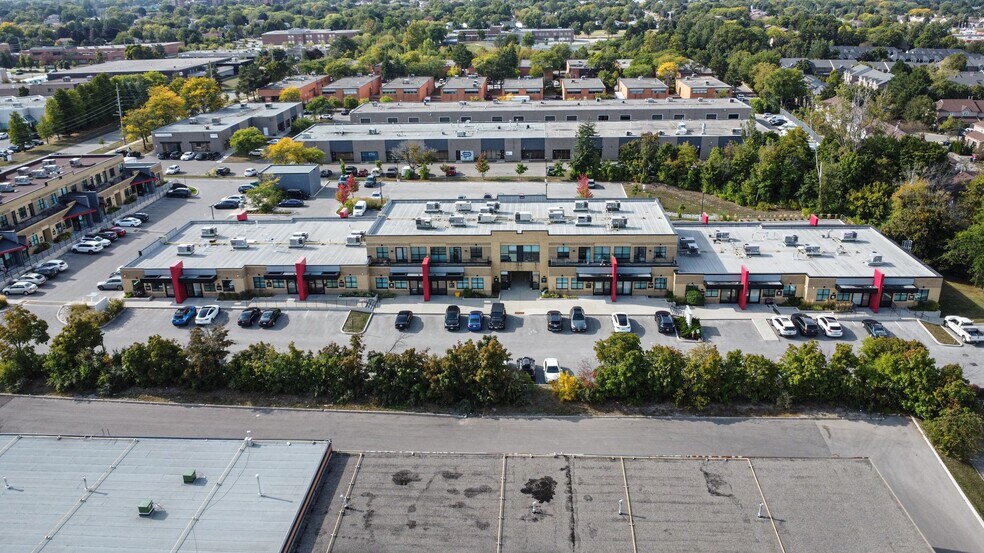 More Photos Of 2155 Dunwin Dr, Mississauga Office Residential For Sale