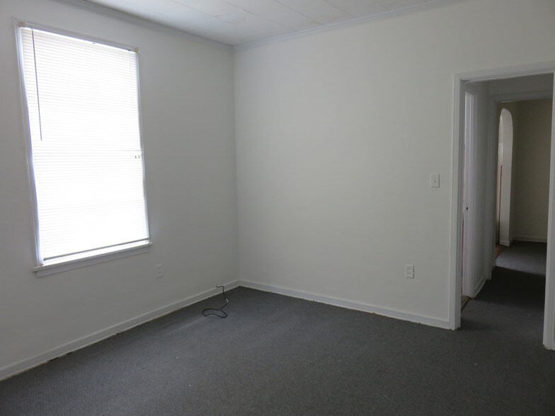 More Photos Of 604 Main St, Daytona Beach Storefront Retail Office For Sale