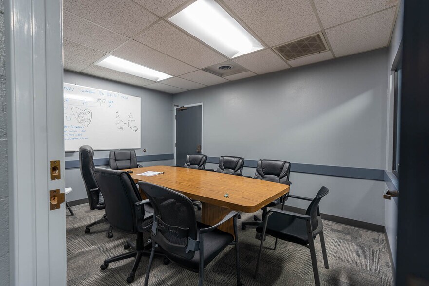 More Photos Of 45640 N 23rd St W, Lancaster Auto Dealership For Sale