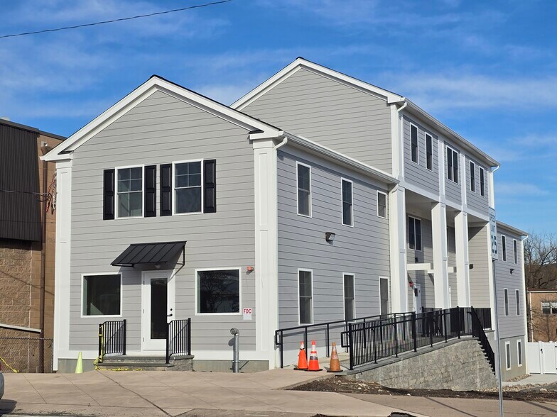 More Photos Of 237 Main St, Hackettstown Apartments For Sale