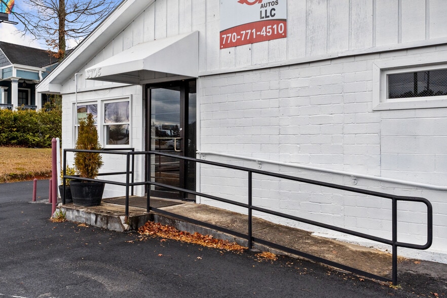 More Photos Of 3705 Buford Hwy, Duluth Auto Dealership For Sale