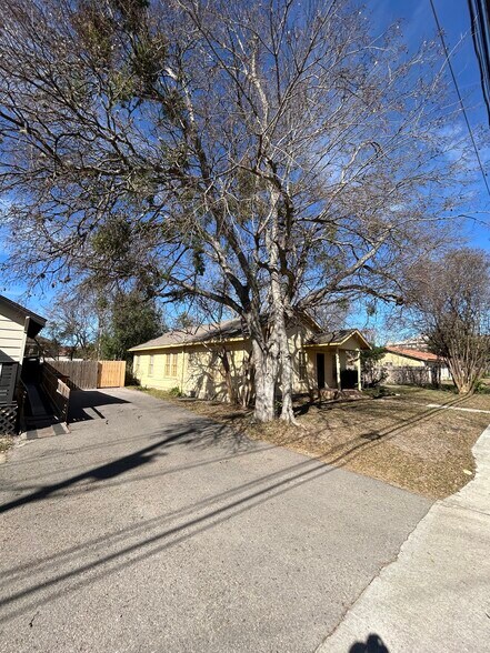 More Photos Of 4322 James Casey St, Austin Medical For Sale
