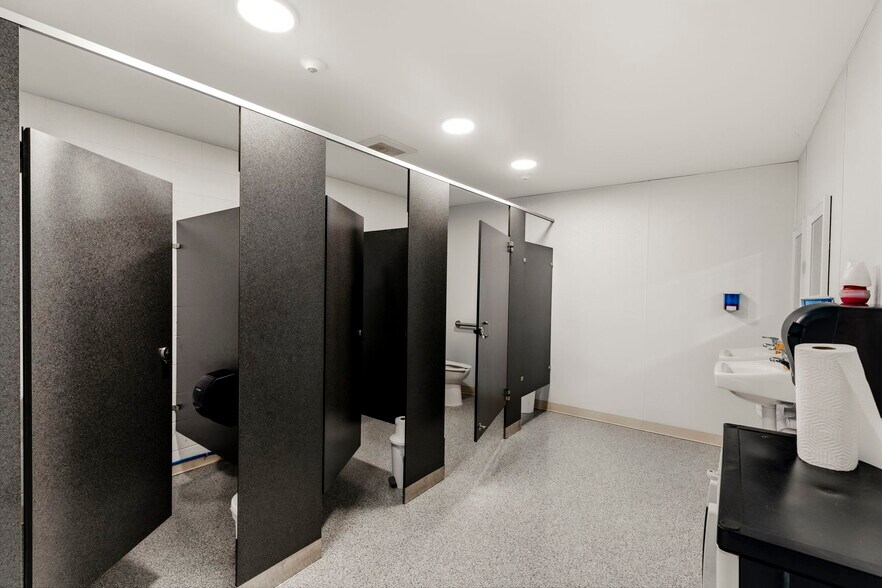 More Photos Of 4144 Pennsylvania 147 Hwy, Herndon Supermarket For Sale