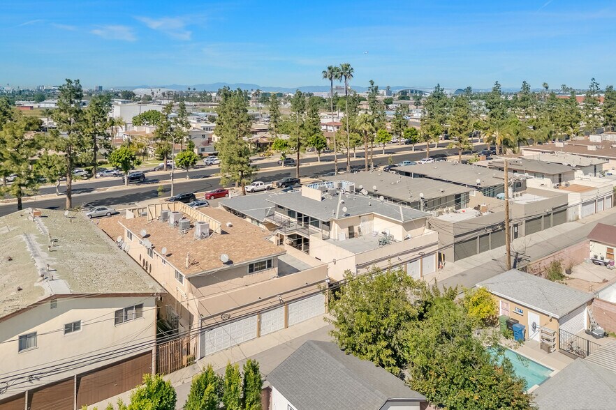 More Photos Of 10634 Crenshaw Blvd, Inglewood Multifamily For Sale